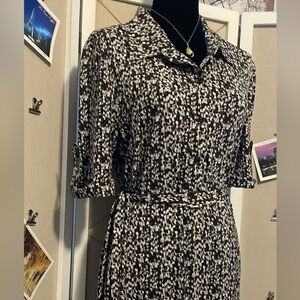 🛍️B2G1 FREE🛍️Outfit: NWT necklace & worn once CONNECTED size 12 dress